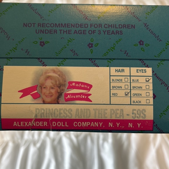 Madame Alexander Princess and the Pea - Picture 5 of 7